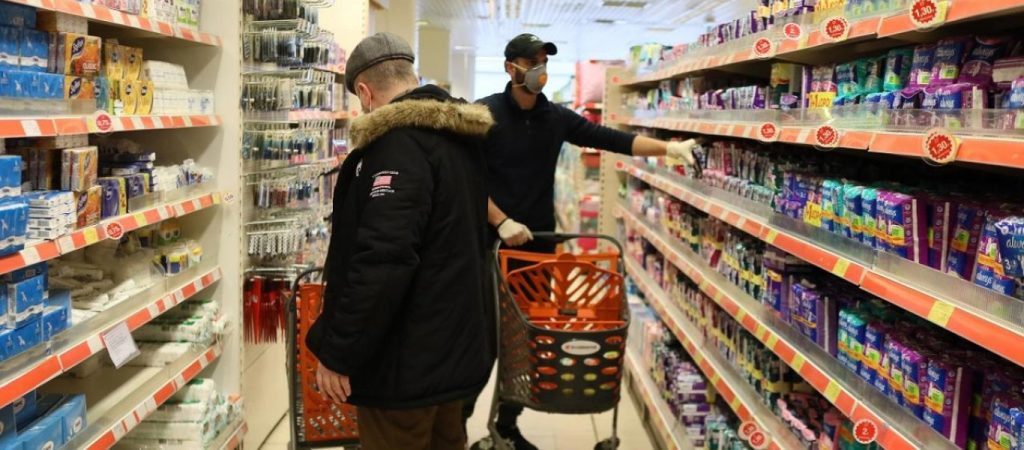 Ψώνια εν μέσω καραντίνας: Αυτά είναι τα είδη που προτίμησαν οι Έλληνες (βίντεο)