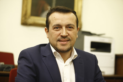 Δεν τα πάει καλά με τα ινστιτούτα ο Νίκος Παππάς…