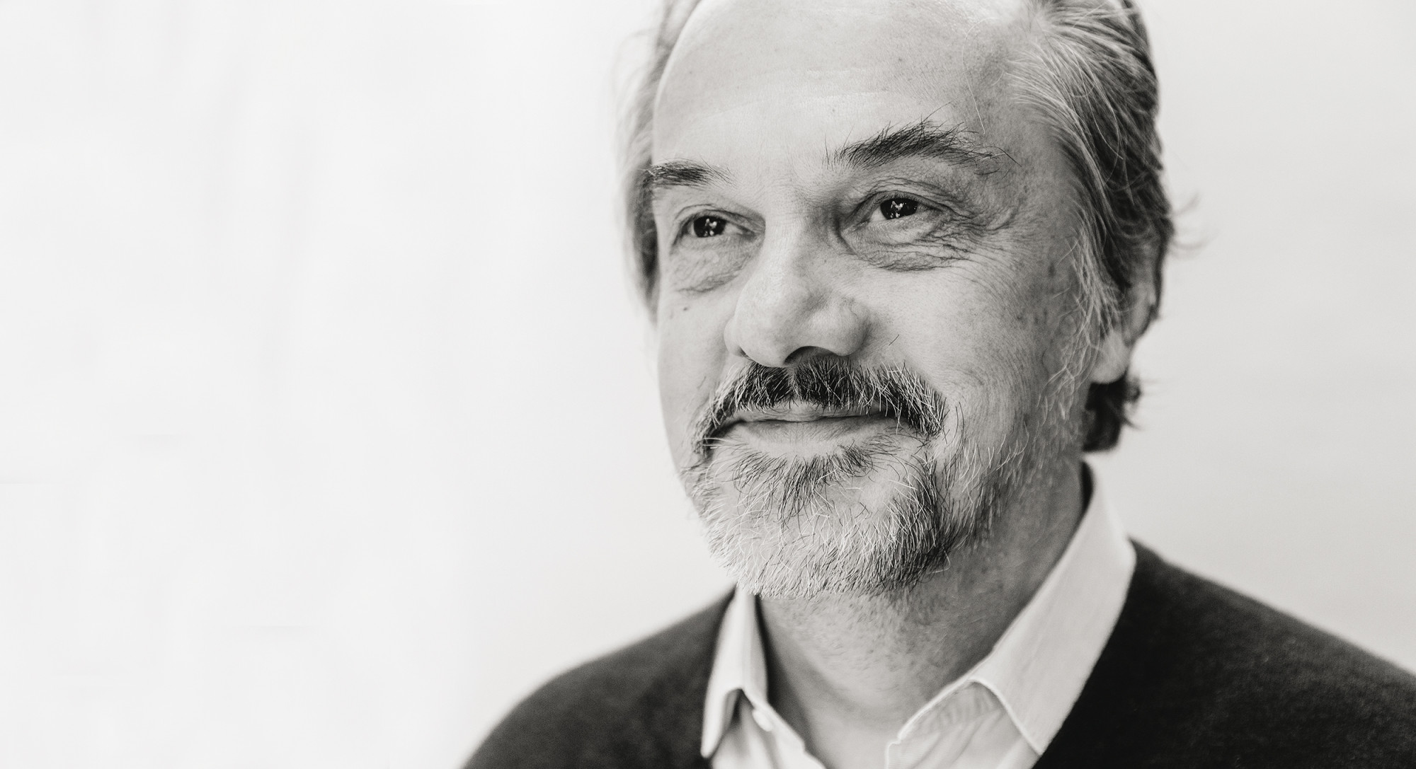 Απόστολος Δοξιάδης: «Μην ανοίξετε τις Εκκλησίες τη Μεγάλη Εβδομάδα»