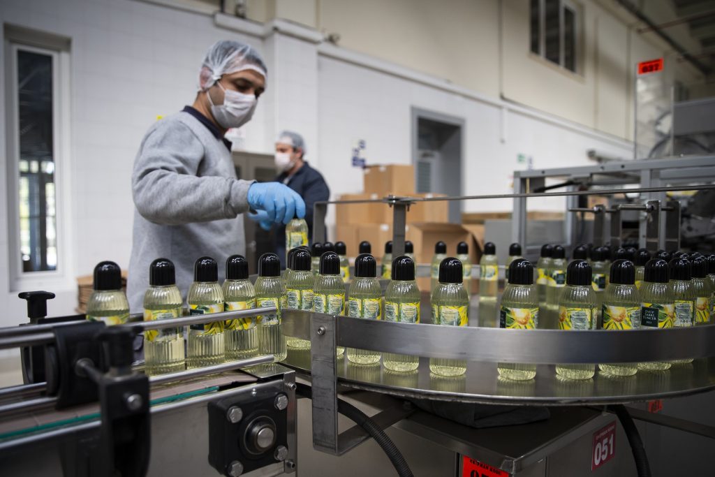 Κολόνια: O «εξολοθρευτής» μικροβίων που χρησιμοποιούν οι Τούρκοι κατά του κορωνοϊού (φωτο)