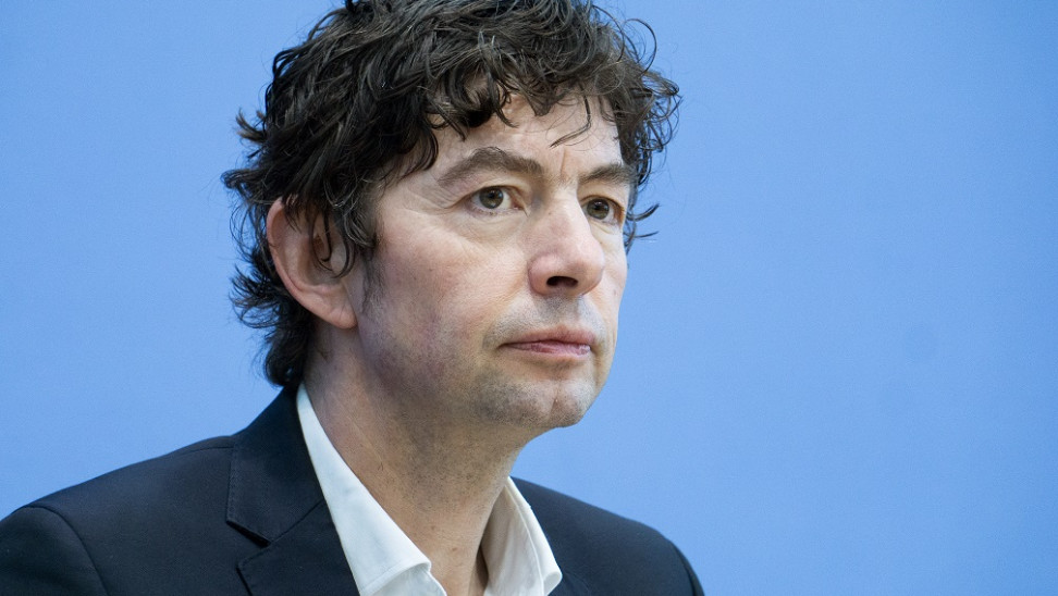 Οι «Τσιόδρες» των άλλων χωρών: Οι εθνικοί επιδημιολόγοι που έχουν την αμέριστη προσοχή του πλανήτη (φωτο)