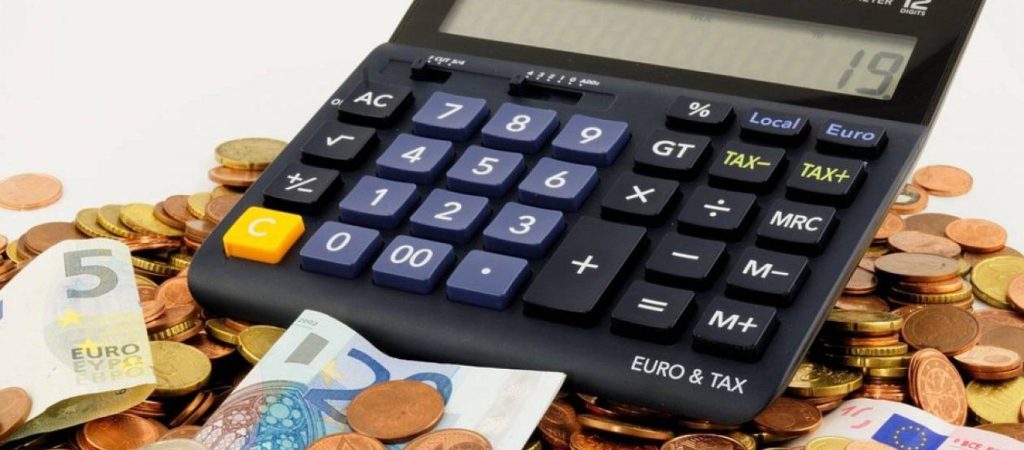 Έκπτωση 25%: Εκπνέει αύριο η προθεσμία – Όλα όσα πρέπει να γνωρίζουν επιχειρήσεις και εργαζόμενοι