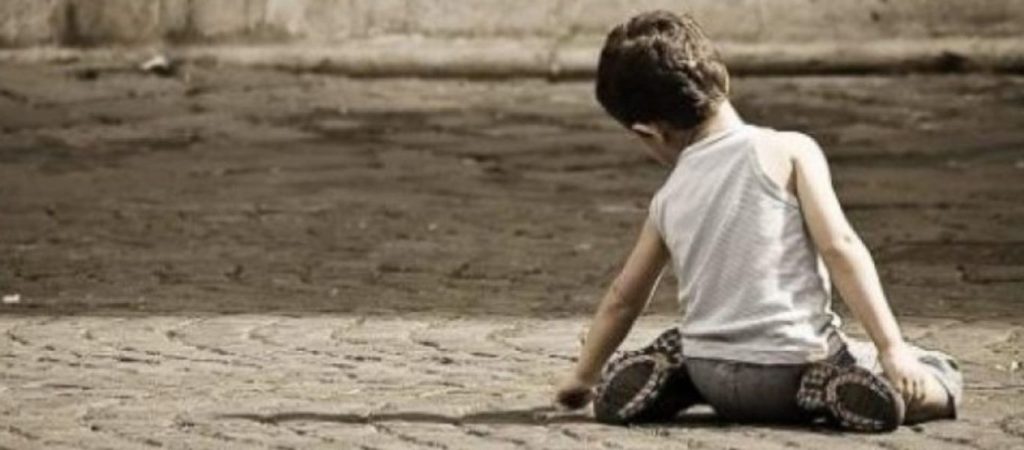 Oxfam: «Επιπλέον μισό δισεκατομμύριο άνθρωποι σε όλο τον κόσμο κινδυνεύουν να βυθιστούν στη φτώχεια λόγω κορωνοϊού»