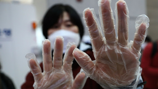 Και όμως: Η πρώτη ταινία για τον κορωνοϊό είναι κιόλας έτοιμη… “Corona: Fear is a Virus”