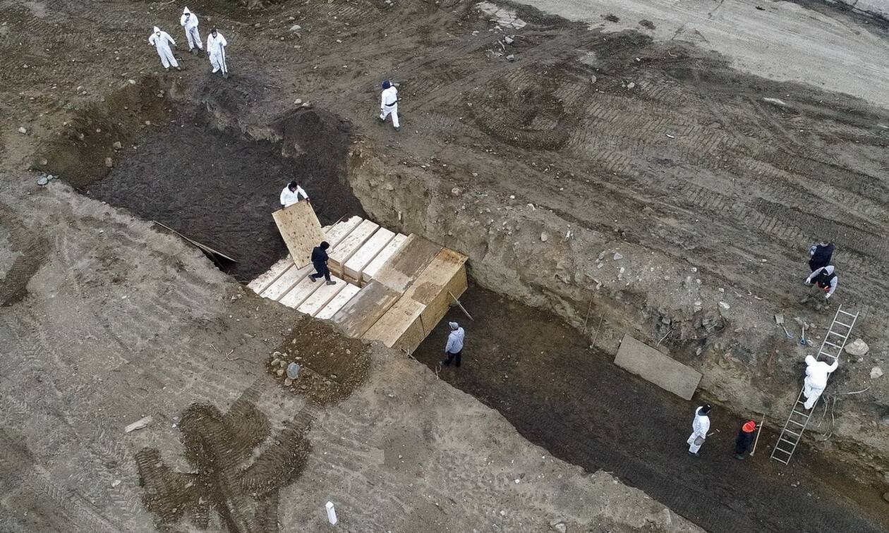 Κορωνοϊός: Τραγικές εικόνες στη Νέα Υόρκη με ομαδικούς τάφους στο Hart Island (βίντεο)