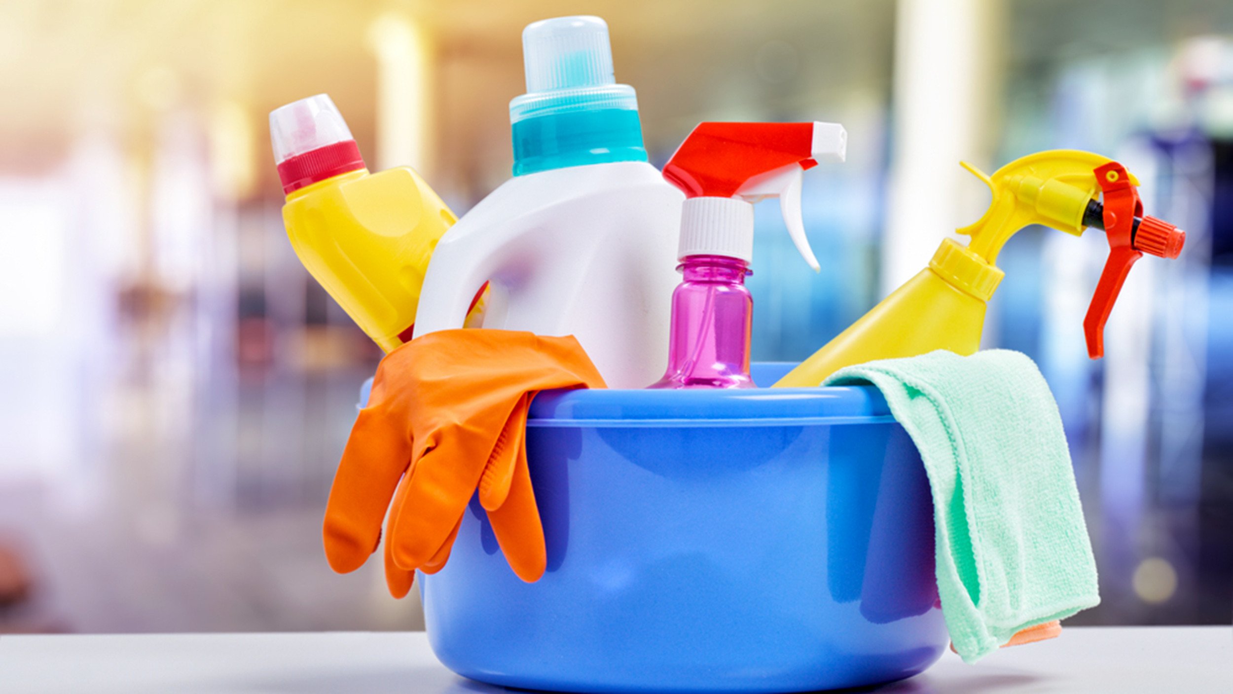 Κορωνοϊός: Ποια καθαριστικά προϊόντα να χρησιμοποιείται στο σπίτι για να «σκοτώσετε» τον ιό