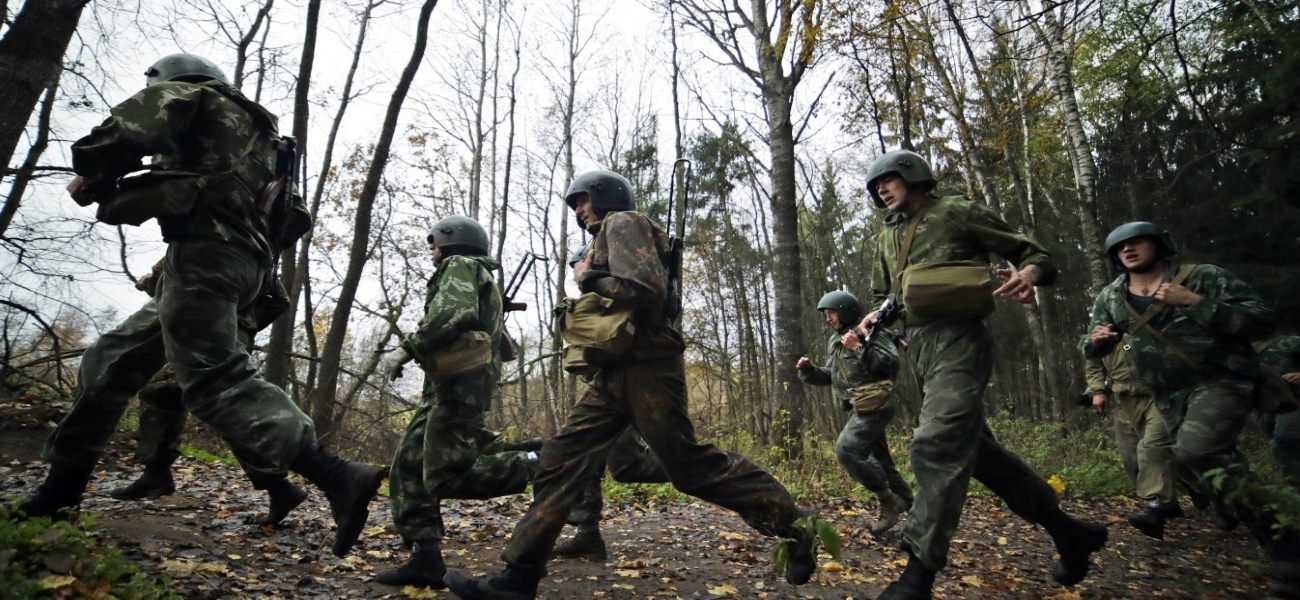 Συνταγματάρχης Ενόπλων Δυνάμεων: «Απαραίτητα τα μέτρα κατά του κορωνοϊού στον ΕΣ»