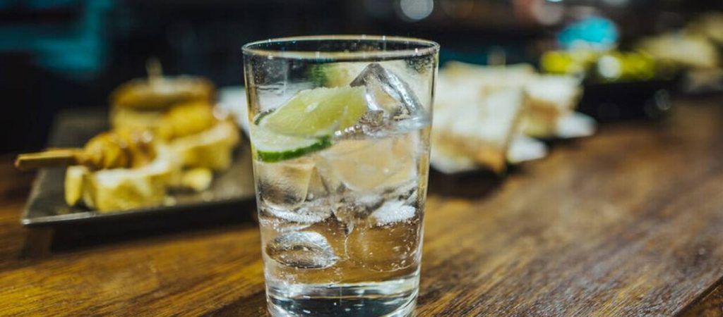 Πιες το χωρίς τύψεις: Το αλκοολούχο ποτό που είναι superfood και αυξάνει τον μεταβολισμό