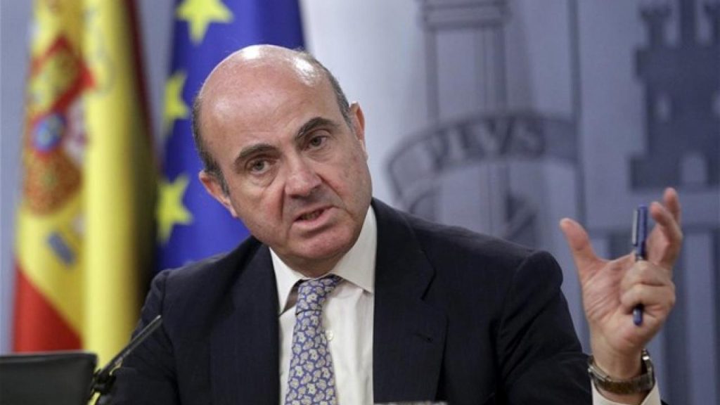 Λ.Ντε Γκίντος: «Η Ευρώπη είναι πιθανό να έχει βαθύτερη ύφεση από τον υπόλοιπο κόσμο»