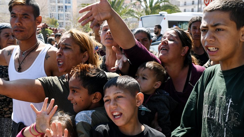 ΕΟΔΥ: Προσπαθούν να αναχαιτίσουν την «υγειονομική βόμβα» από τους Ρομά – Φόβοι για εξάπλωση και σε άλλους οικισμούς