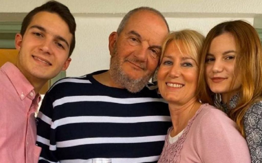 Δεν θα τον γνωρίσετε: Ο Κώστας Καραμανλής αδυνατισμένος και με μούσια (φώτο)