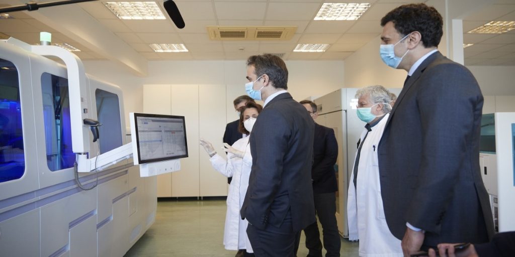 Κ. Μητσοτάκης από Εθνικό Κέντρο Αιμοδοσίας: «Μεγαλώνει η δυνατότητα για τεστ στον πληθυσμό»