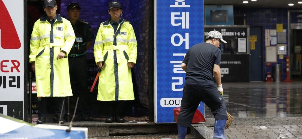 Νότια Κορέα: Έτσι γίνονται οι πρώτες εθνικές εκλογές εν καιρώ πανδημίας (φώτο)