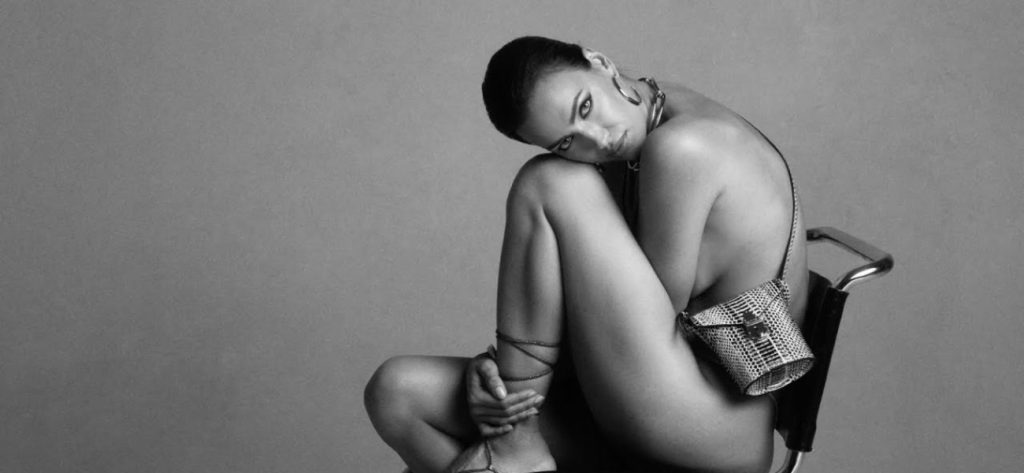 Ιρίνα Σάικ: Πως ήταν πριν 20 χρόνια η γυναίκα που σήμερα «κολάζει» τους πάντες (φώτο)