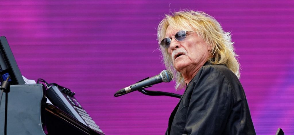 Θρήνος στη Γαλλία: Πέθανε ο γνωστός τραγουδιστής Κριστόφ (βίντεο)