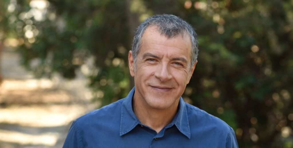 Ο Στ.Θεοδωράκης έκανε δωρεά 200.000 ευρώ για δύο κρεβάτια ΜΕΘ  – Στο νοσοκομείο Αττικόν τα χρήματα