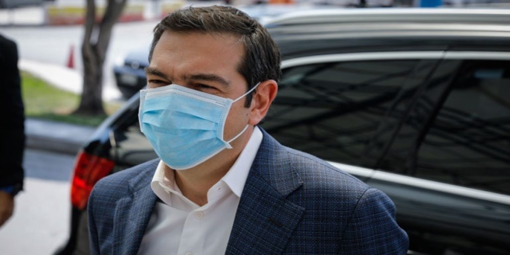 Αλέξης Τσίπρας: Επίσκεψη ανήμερα το Πάσχα στο συντονιστικό κέντρο του ΕΚΑΒ