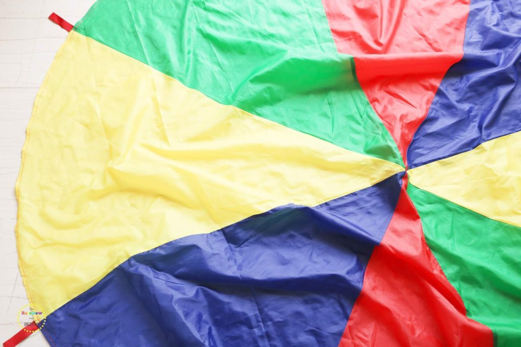 Εντυπωσιακό αερόστατο πέταξε στον ουρανό του Λεωνιδίου  – Το μήνυμα του για το Πάσχα και τον κορωνοϊό