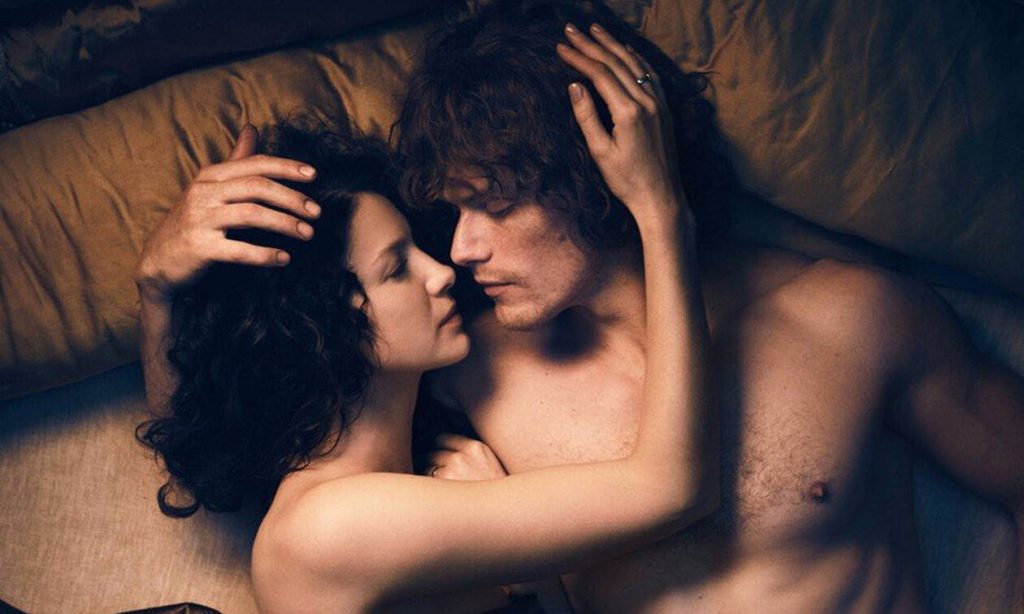 Ποια ώρα προτιμούν να κάνουν σeξ οι άντρες και ποια οι γυναίκες;