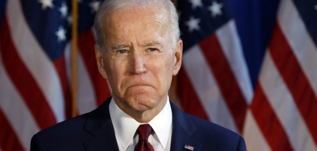«Εξαφανισμένος» ο Τζο Μπάιντεν: Τον αποκαλούν ο «αόρατος υποψήφιος»