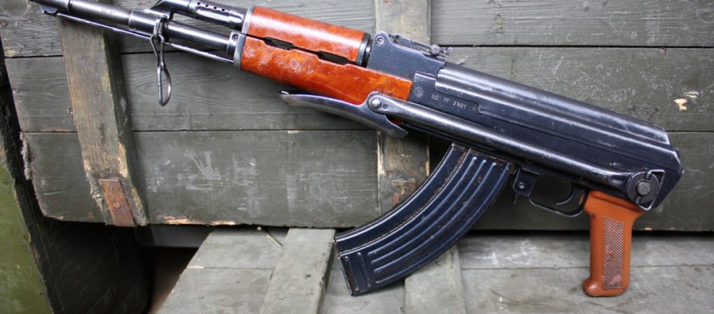 Κρήτη: Είπαν με… καλάσνικοφ το «Χριστός Ανέστη» (βίντεο)