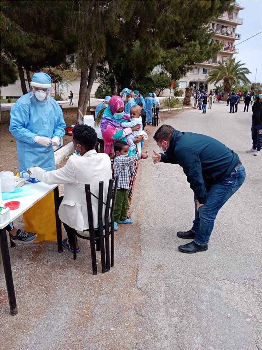 Επίσκεψη Ν.Χαρδαλιά – Σ.Τσιόδρα σε δομή παράνομων μεταναστών: Ολοκληρώθηκε χωρίς εντάσεις (φώτο)
