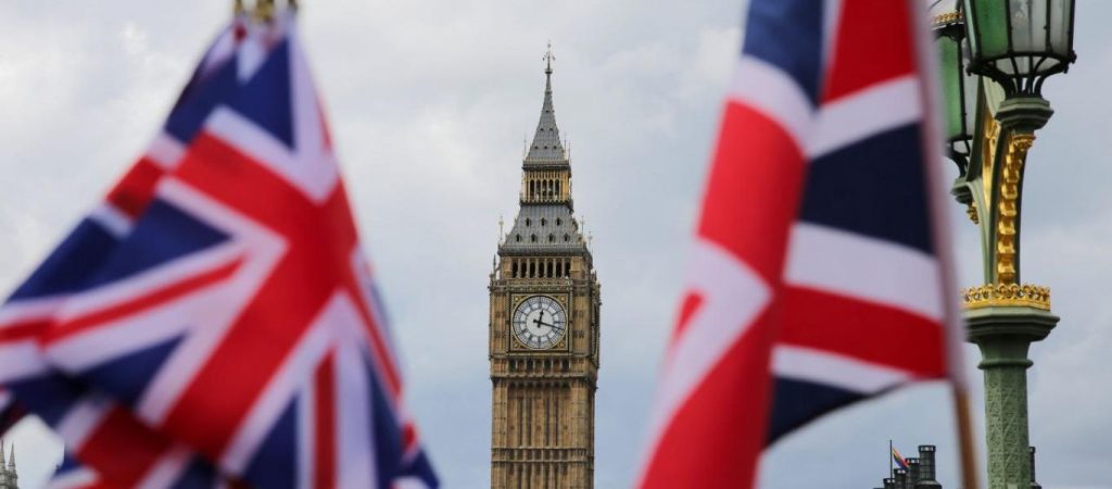 Σε διαθεσιμότητα τέθηκαν οι εργαζόμενοι στο 71% των επιχειρήσεων της Βρετανίας