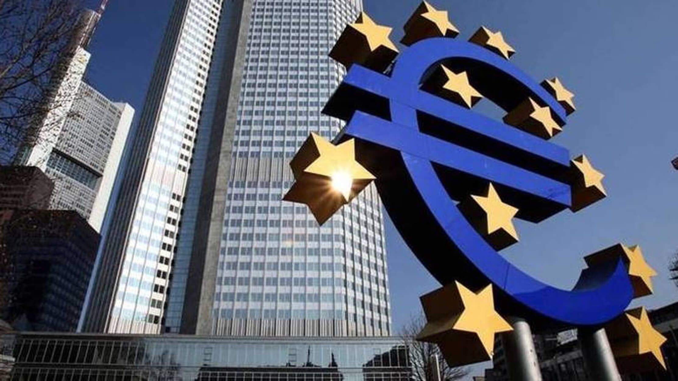 Η ΕΚΤ θα δέχεται ακόμα και αξιόγραφα «σκουπίδια» ως εγγυήσεις για τη χορήγηση πιστώσεων