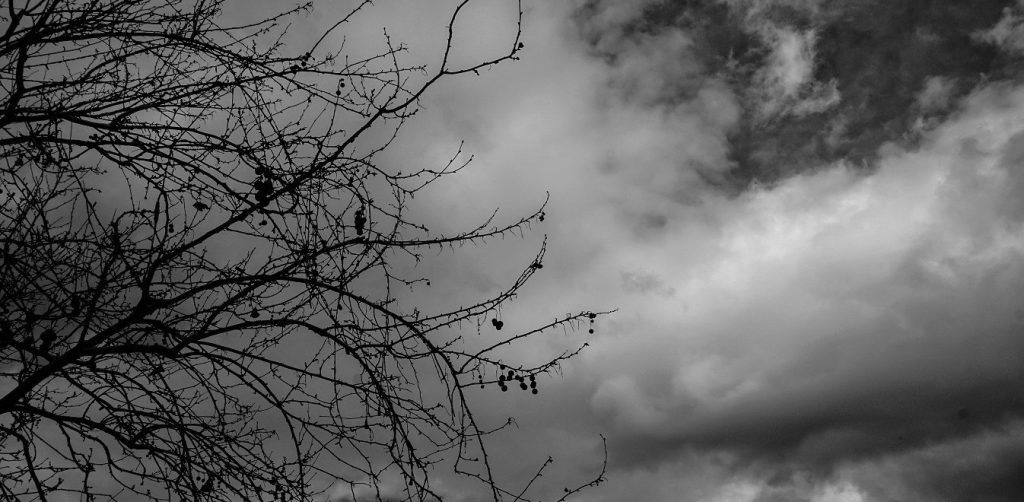 Καιρός: Βροχές, χαμηλές θερμοκρασίες και μποφόρ σήμερα – Αναλυτικά η πρόγνωση