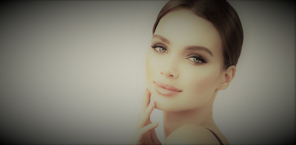 Έχετε και εσείς αυτό το λακάκι ανάμεσα στη μύτη και τα χείλια; – Δείτε τι είναι