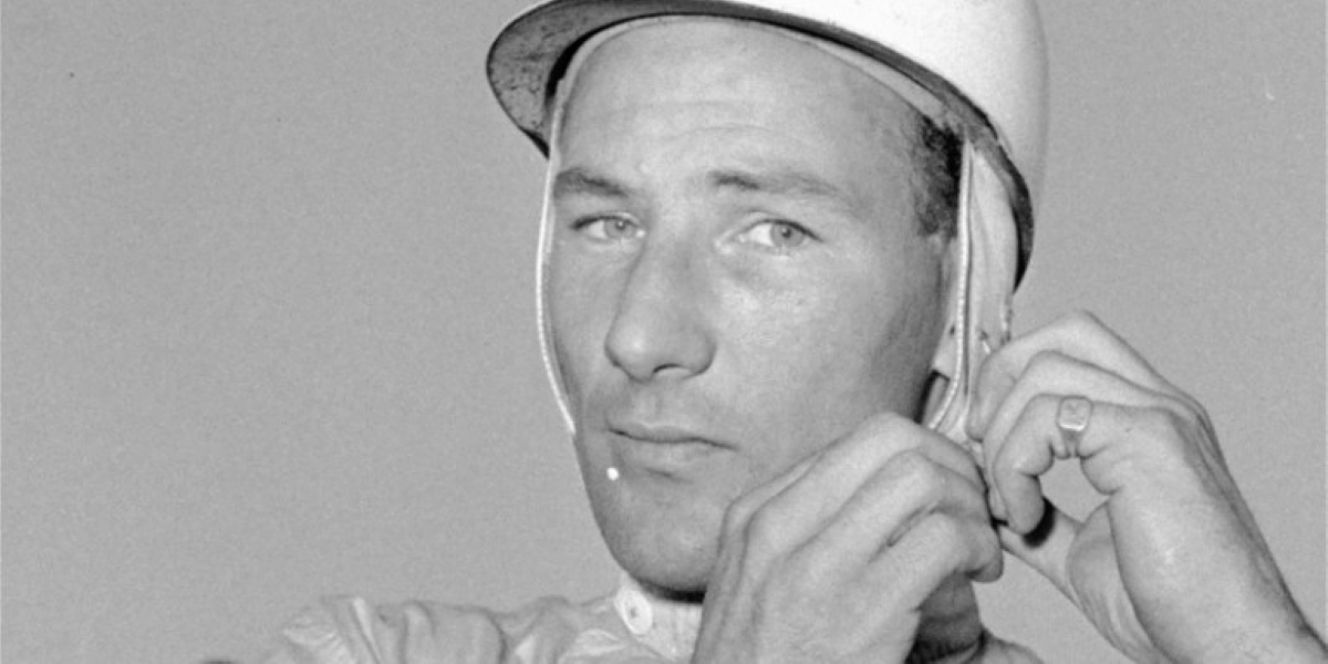 Στέρλινγκ Μος: Η ιστορία του θρυλικού πιλότου της Formula 1 (φώτο)