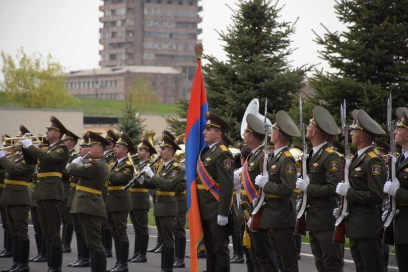 Όταν Αρμένιοι στρατιώτες τραγούδησαν το «Η Ελλάδα ποτέ δεν πεθαίνει» (βίντεο)