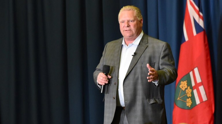 Φραστική επίθεση σε διαδηλωτές κατά της καραντίνας από τον πρωθυπουργός του Οντάριο