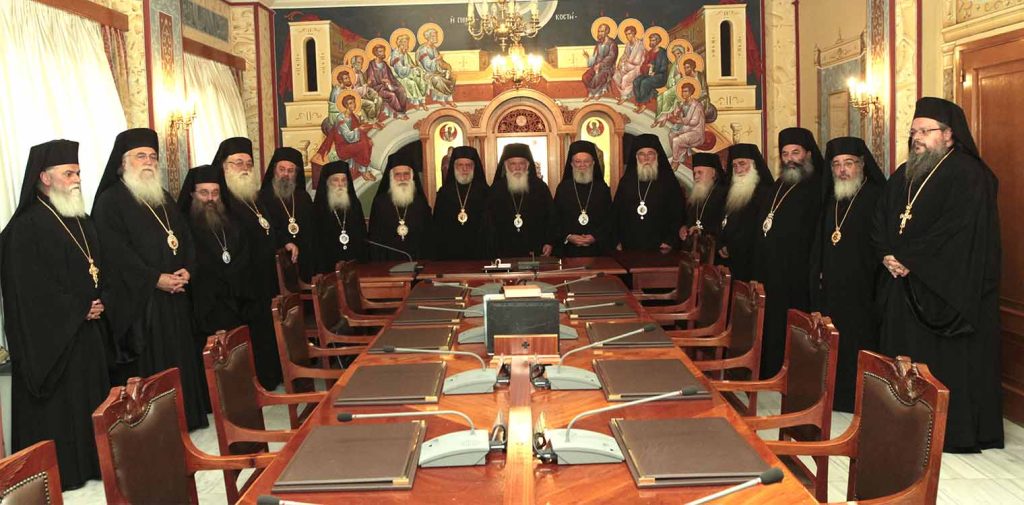 «Θύελλα» στην Εκκλησία από τις απαγορεύσεις  της κυβέρνησης σε χριστιανούς:  Γιατί έστειλε επιστολή ο Ιερώνυμος