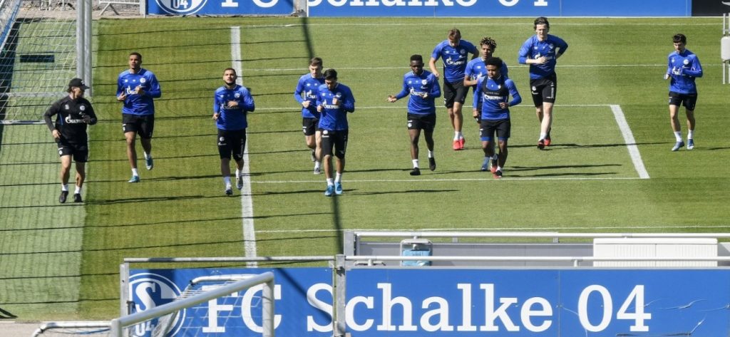 Γερμανία: Σeξ και φιλιά «κομμένα» συνιστούν στους ποδοσφαιριστές