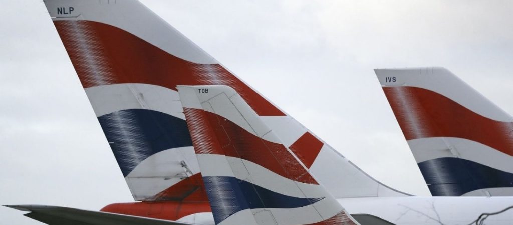 Η British Airways σκοπεύει να απολύσει μέχρι και 12.000 υπαλλήλους