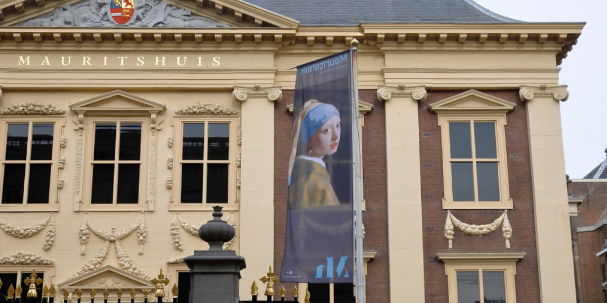 «Το κορίτσι με το Μαργαριταρένιο Σκουλαρίκι» πιο… ανθρώπινο από όσο πιστεύαμε – Τι αποκαλύπτει νέα έρευνα