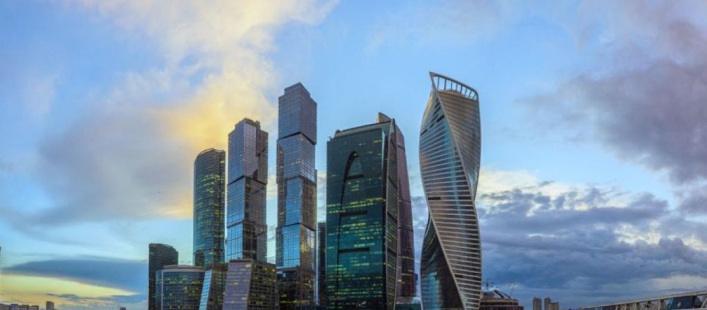 Νέα μελέτη αποκαλύπτει: O χρόνος περνά πιο γρήγορα σε ουρανοξύστες και ψηλά κτήρια