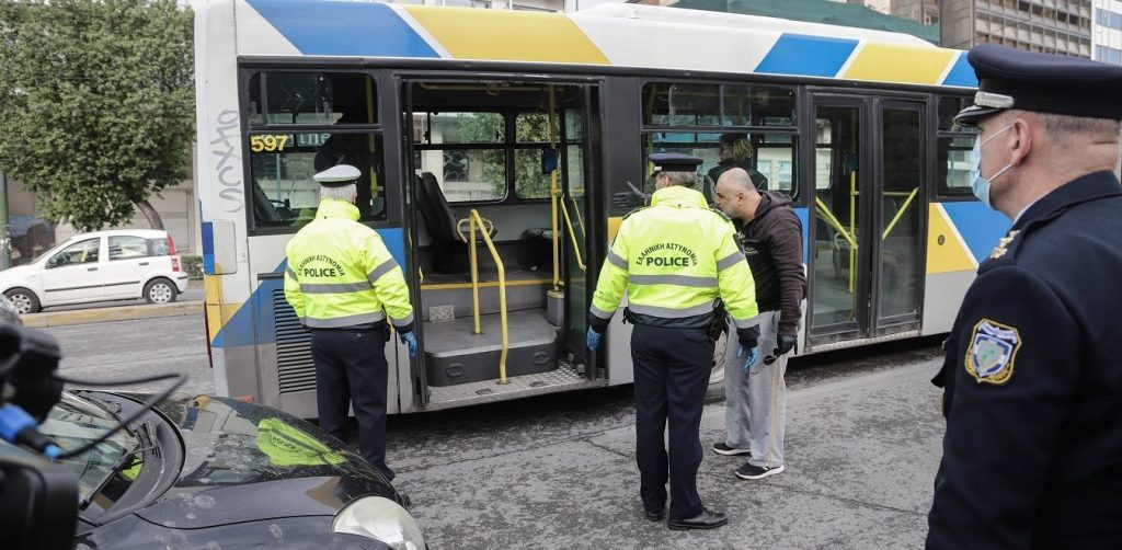 Απαγόρευση κυκλοφορίας: Την Τετάρτη βεβαιώθηκαν 1.301 παραβάσεις για άσκοπες μετακινήσεις