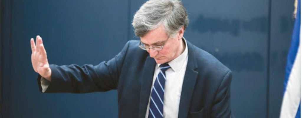 Τα «βέλη» του ΣΥΡΙΖΑ βρίσκουν πλέον «στόχο» στον φθαρμένο Σωτήρη Τσιόδρα