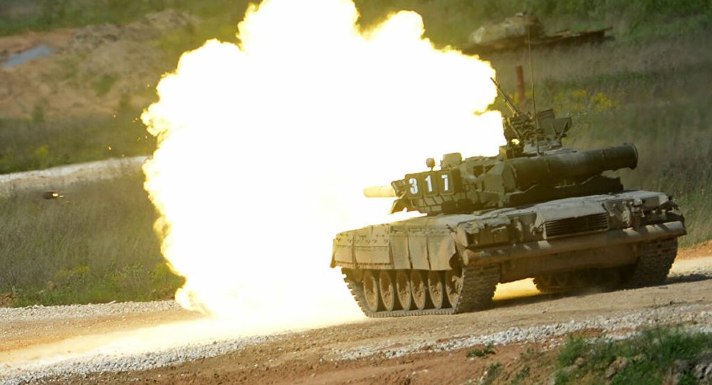 T-80 BVM: Τα ρωσικά άρματα Τ-80 φονικότερα από ποτέ (βίντεο)