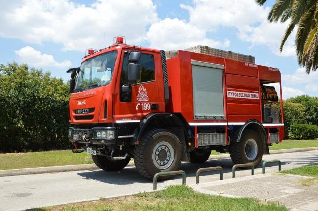 Σύσκεψη Χρυσοχοΐδη-Χαρδαλιά – Επιπλέον ελικόπτερα και οχήματα για την αντιπυρική περίοδο