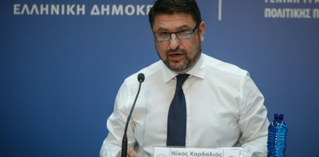 «Κότα» ο Ν.Χαρδαλιάς μπροστά στο ΚΚΕ – Για τους πολίτες πρόστιμα – Για τους «ερυθροφρουρούς»: «Θα τους κρίνει ο κόσμος»!