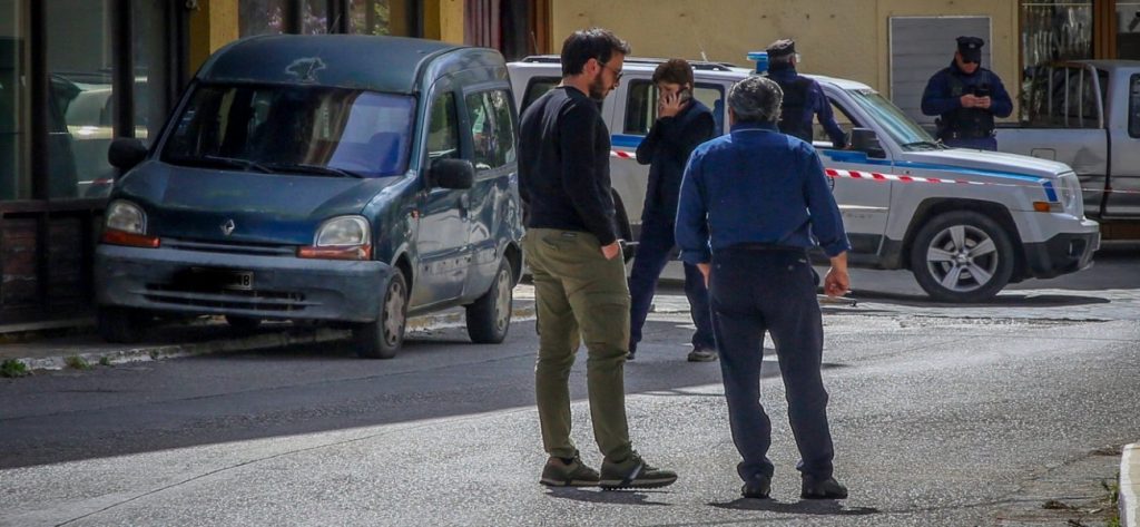 Φονικό στα Ανώγεια: Τελέστηκε η κηδεία του αδικοχαμένου Γιώργου Ξυλούρη (upd)