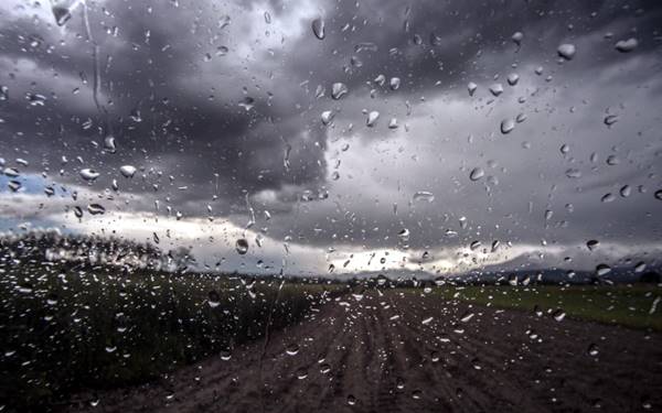 Άστατος καιρός με νεφώσεις και βροχές για σήμερα – Πού θα σημειωθούν καταιγίδες