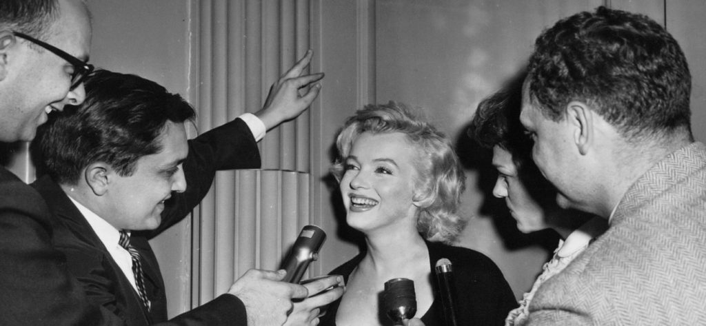 Βιβλίο για τη ζωή της Μέριλιν Μονρόε αποκαλύπτει: H σχέση με τα αδέρφια Κένεντι και ο «δολοφόνος» της (φώτο-βίντεο)