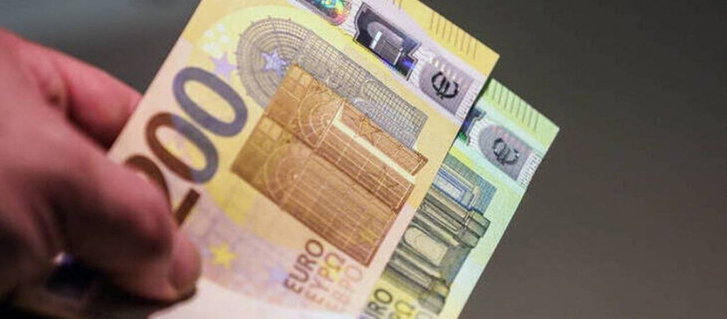 «Ποδαρικό» για την επιστρεπτέα προκαταβολή – Σήμερα ανακοινώνονται οι δικαιούχοι και τα ποσά