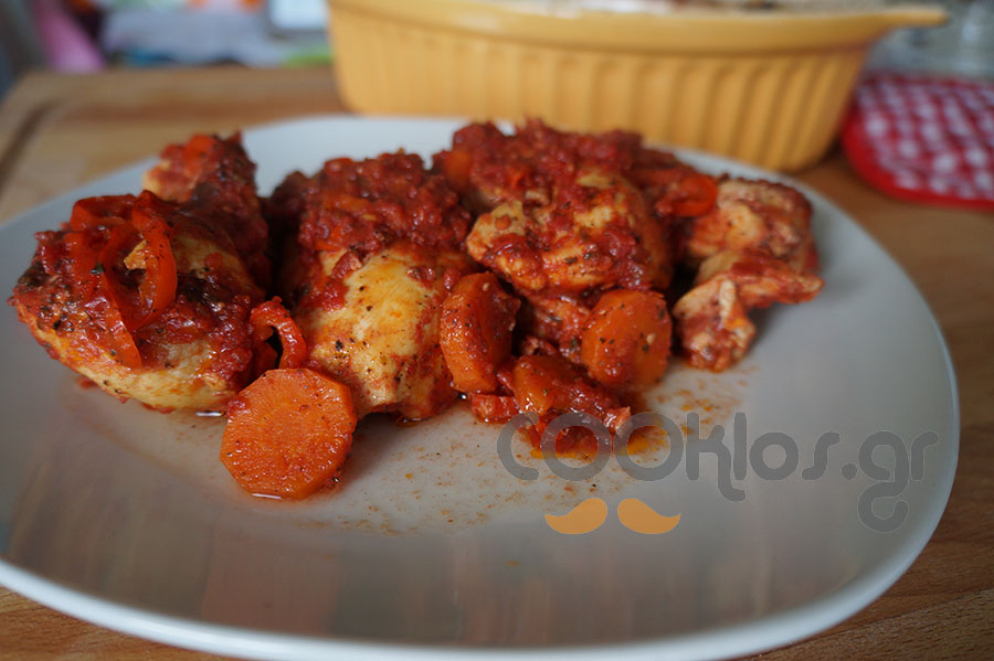 Η συνταγή της ημέρας: Εύκολο κοκκινιστό κοτόπουλο στο φούρνο