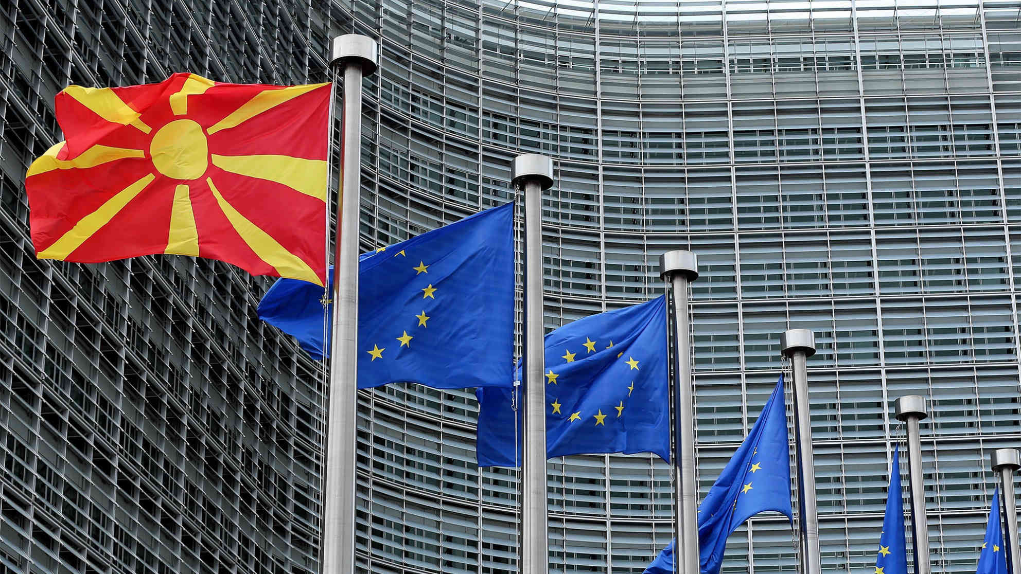 Βούλγαρος ευρωβουλευτής: «Θα ασκήσουμε βέτο στην ένταξη των Σκοπίων στην ΕΕ αν δεν υπάρξει συμφωνία»