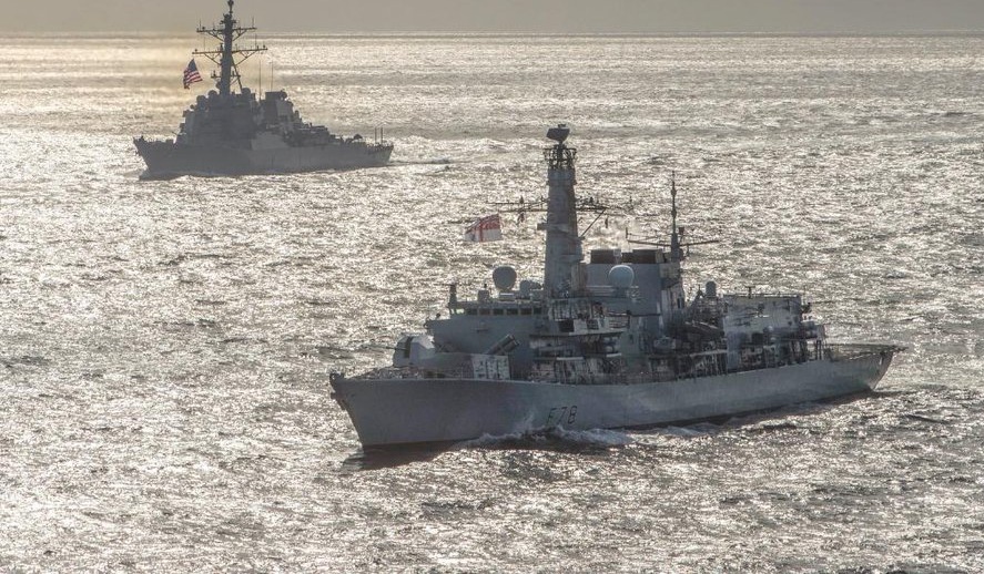 Ολοκληρώθηκε η ναυτική άσκηση ΗΠΑ και Βρετανίας στην Θάλασσα του Μπάρεντς